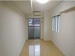 ロアール大山 5階1Kのリビング/ダイニング