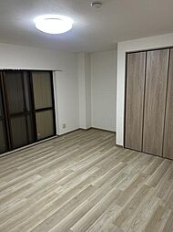 第2ワールドビル 1階3LDKのリビング/ダイニング