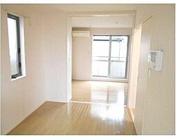 ラ・クール大和田 2階1LDKのリビング/ダイニング