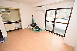 リバーサイドくずは 2階ワンルームのリビング/ダイニング