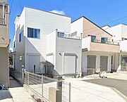 橋本駅より徒歩18分 築7年11ヶ月 3階建の賃貸物件