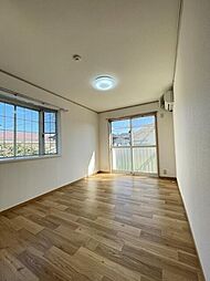 ヨークつつじヶ丘 2階1Kのリビング/ダイニング