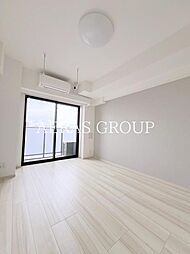 ＲＥＬＵＸＩＡ ＴＯＫＹＯ ＮＯＲＴＨ ＧＡＴＥ 4階1Kのリビング/ダイニング