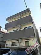 堺市駅より徒歩13分 3階 築9年10ヶ月の賃貸物件