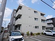 今宿駅より徒歩7分 築13年11ヶ月 3階建の賃貸物件