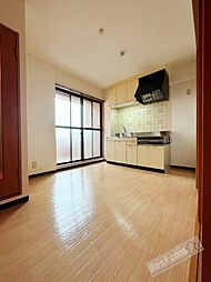 Belle Colline 4階1DKのリビング/ダイニング