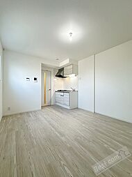 ジーメゾン春木旭町 3階1LDKのリビング/ダイニング