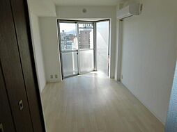 リバティーホワイト 201 2階ワンルームのリビング/ダイニング