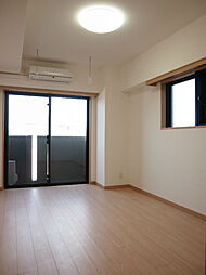 ルーブル市ヶ谷 2階1Kのリビング/ダイニング