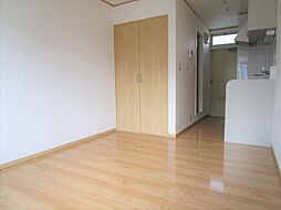 小田急小田原線 町田駅 バス10分 金森四丁目下車 徒歩2分の賃貸アパート 1階ワンルームのリビング/ダイニング