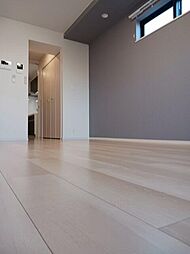 ブレーメン・ニカ 1階1Kのリビング/ダイニング