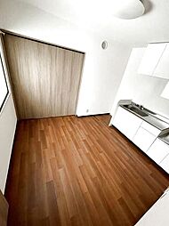 ビスコンティ成瀬 303 3階3DKのリビング/ダイニング