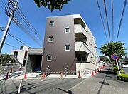 是政駅より徒歩6分 新築 3階建の賃貸物件