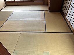 東和四丁目仮住まい貸家 4SLDKのリビング/ダイニング