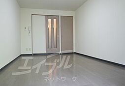 北大阪急行電鉄 緑地公園駅 徒歩5分の賃貸マンション 3階1Kのリビング/ダイニング