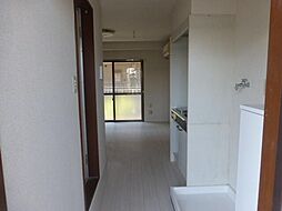 植村ビル 122 1階ワンルームのリビング/ダイニング