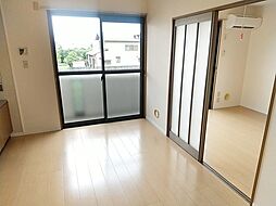 ディアコート 2階2DKのリビング/ダイニング