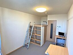 レオパレスＫＯＩＷＡＩ 4階1Kのリビング/ダイニング