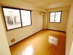 ステップワン 301 3階1Kのリビング/ダイニング