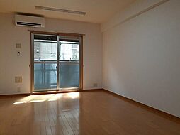 LAZO・Y.S.K 1階1Kのリビング/ダイニング