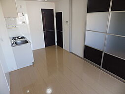 京王高尾線 山田駅 徒歩3分の賃貸アパート 2階1LDKのリビング/ダイニング