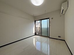 アーカスＫ VI 2階1Kのリビング/ダイニング