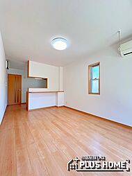 ｍ．なつ＆秋 1階1LDKのリビング/ダイニング