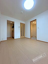 アクティヴＭ．Ｍ 101 1階ワンルームのリビング/ダイニング