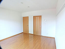 メルヴェールI 207 2階1Kのリビング/ダイニング