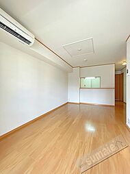 アスターラビスタIII 1階1LDKのリビング/ダイニング