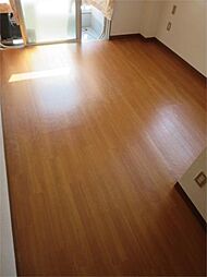 ホワイトハウスＡ 1階ワンルームのリビング/ダイニング