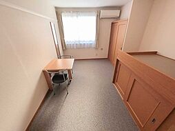 レオパレスウエストグリーンリバー 2階1Kのリビング/ダイニング