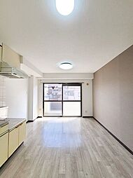 ネクサス東青梅 3階2DKのリビング/ダイニング