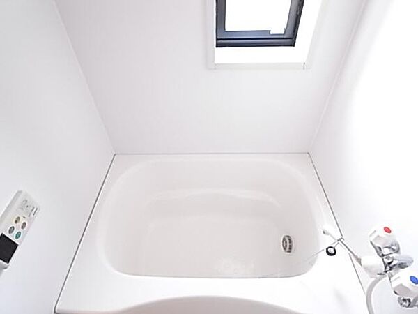 画像10:【浴室】1日の終わりは清潔感のある快適な空間で、ゆっくりと疲れを癒してください♪