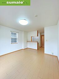 セレーノ・アルドーレI 1階ワンルームのリビング/ダイニング