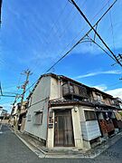 鳳駅より徒歩7分 築61年の賃貸物件