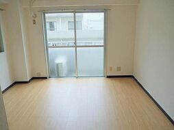 ハイツチャコール 4階ワンルームのリビング/ダイニング