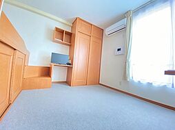 レオパレスEast 2階1Kのリビング/ダイニング