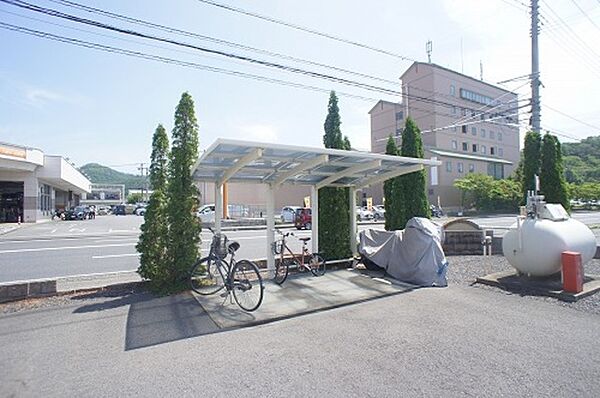 スタシオン セルヴィス ａ 101 栃木県佐野市堀米町 賃貸アパート1ldk 1階 44 81 シャーメゾンショップ 有限会社安心不動産 の詳細情報 賃貸スタイル 物件id