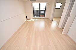 グランディオ 303 3階1LDKのリビング/ダイニング