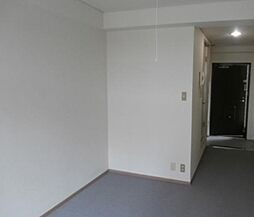 JR山手線 新橋駅 徒歩7分の賃貸マンション 2階ワンルームのリビング/ダイニング