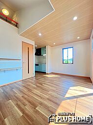 CASA GRANDE III 2階ワンルームのリビング/ダイニング