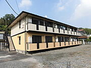 南大沢駅よりバス8分 徒歩1分 1階 築30年8ヶ月の賃貸物件