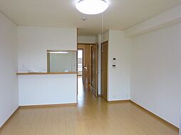 エクセレント　大美野 2階1LDKのリビング/ダイニング