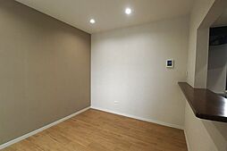 ラテ古町 103 1階1LDKのリビング/ダイニング