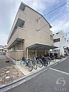 長瀬駅より徒歩13分 1階 築16年8ヶ月の賃貸物件