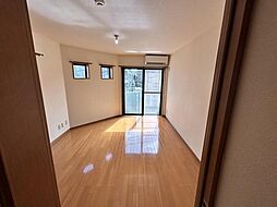 リヴェール学園西 3階1Kのリビング/ダイニング