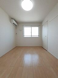 メゾン・ジョイ 2階1LDKのリビング/ダイニング