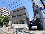 河辺駅より徒歩4分 築7年8ヶ月 3階建の賃貸物件