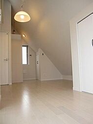 you&me春 3階ワンルームのリビング/ダイニング